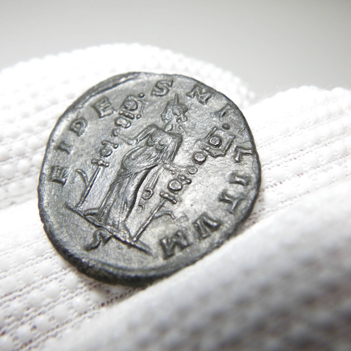 【古代ローマコイン】Tacitus（タキトゥス）クリーニング済 ブロンズコイン 銅貨(JiuuEPr_gg)_画像8
