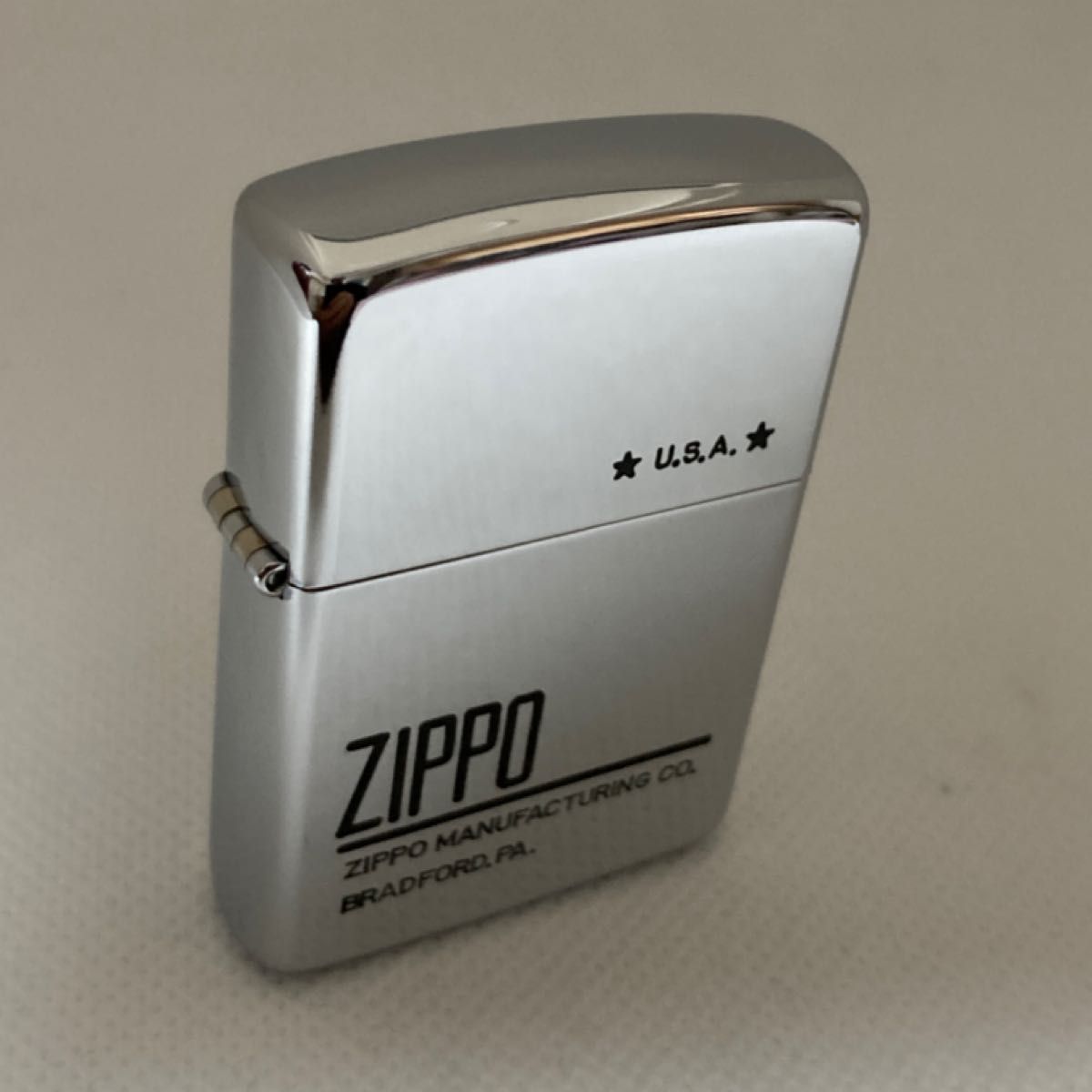 ZIPPOライター　ロゴ彫り　鏡面　未使用　美品　箱無し　1989年製