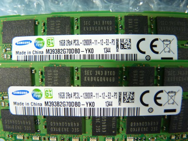 1NAN // 16GB 4 pieces set total 64GB DDR3-1600 PC3L-12800R Registered RDIMM 2Rx4 M393B2G70DB0-YK0 UCS-MR-1X162RY-A// Cisco UCS C220 M3 taking out 