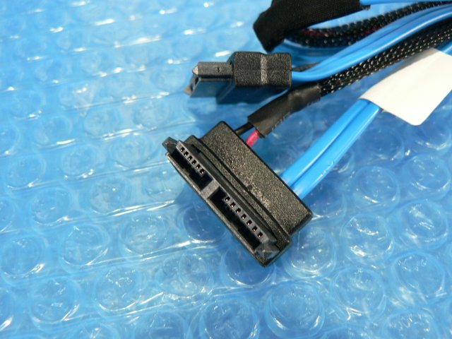 1CMH // HP 484355-005 approximately 60cm slim Drive for SATA cable // HP ProLiant DL380 G7 taking out // stock 8