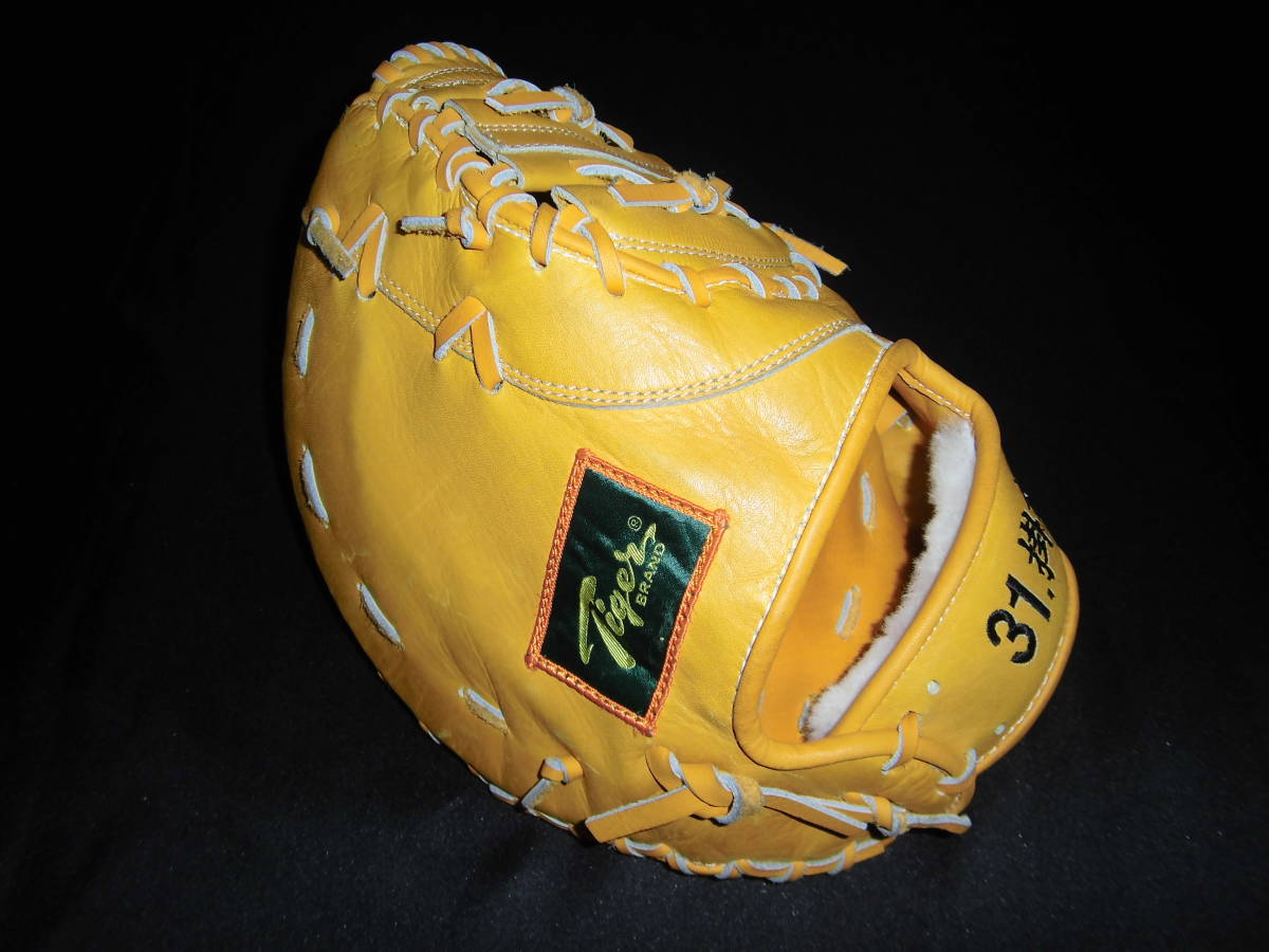 新品未使用正規品 激レア 阪神タイガース 掛布雅之 支給ファースト ...