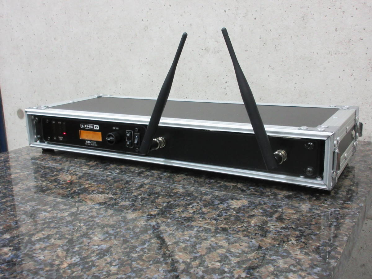 美品 ケース付】Line 6 ワイヤレスマイクセット XD-V75 Handheld
