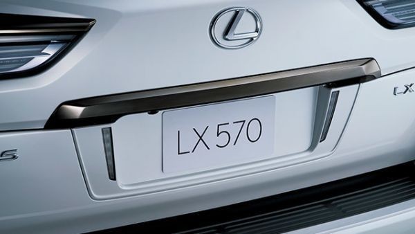 公式サイト レクサス LX 特別仕様車 “Black Sequence” 新品 純正 ライセンスガーニッシュ (特別仕様車専用カラード)