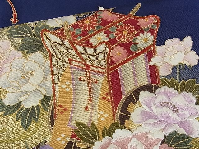 着物屋こころ■豪華振袖 刺繍 御所車花毬文 暈し染め 金彩 鈴乃屋扱い 着丈159cm 裄丈65cm 正絹 逸品 A-ma3509の画像6