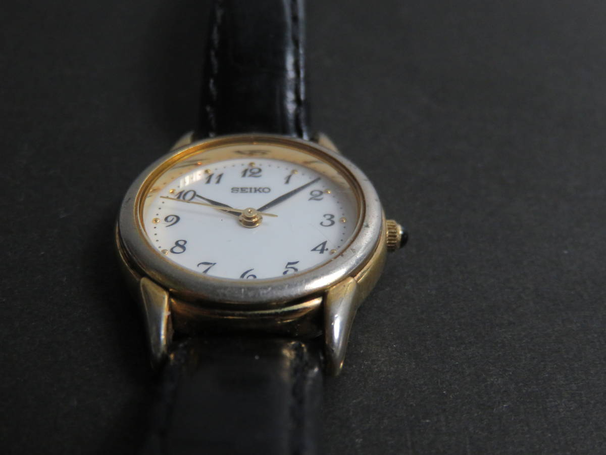 セイコー SEIKO クォーツ 3針 V701-1930 女性用 レディース 腕時計 T892 稼働品_画像2