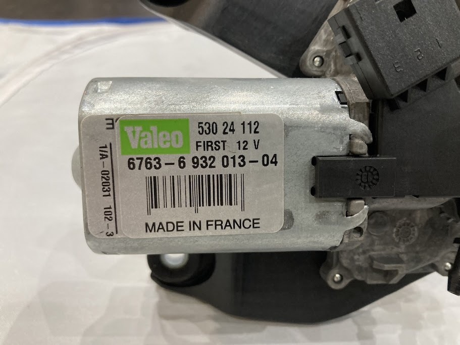 ◆ 　Valeo ヴァレオ製 BMW MINI R56用　リアワイパーモーター　動作保証なし　53024112 6763-6932013-04 中古品！！　 ◆_画像4