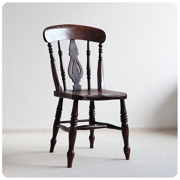 イギリス アンティーク キッチンチェア 木製椅子 古木 一枚板座面 家具「雰囲気パーフェクト」T-936