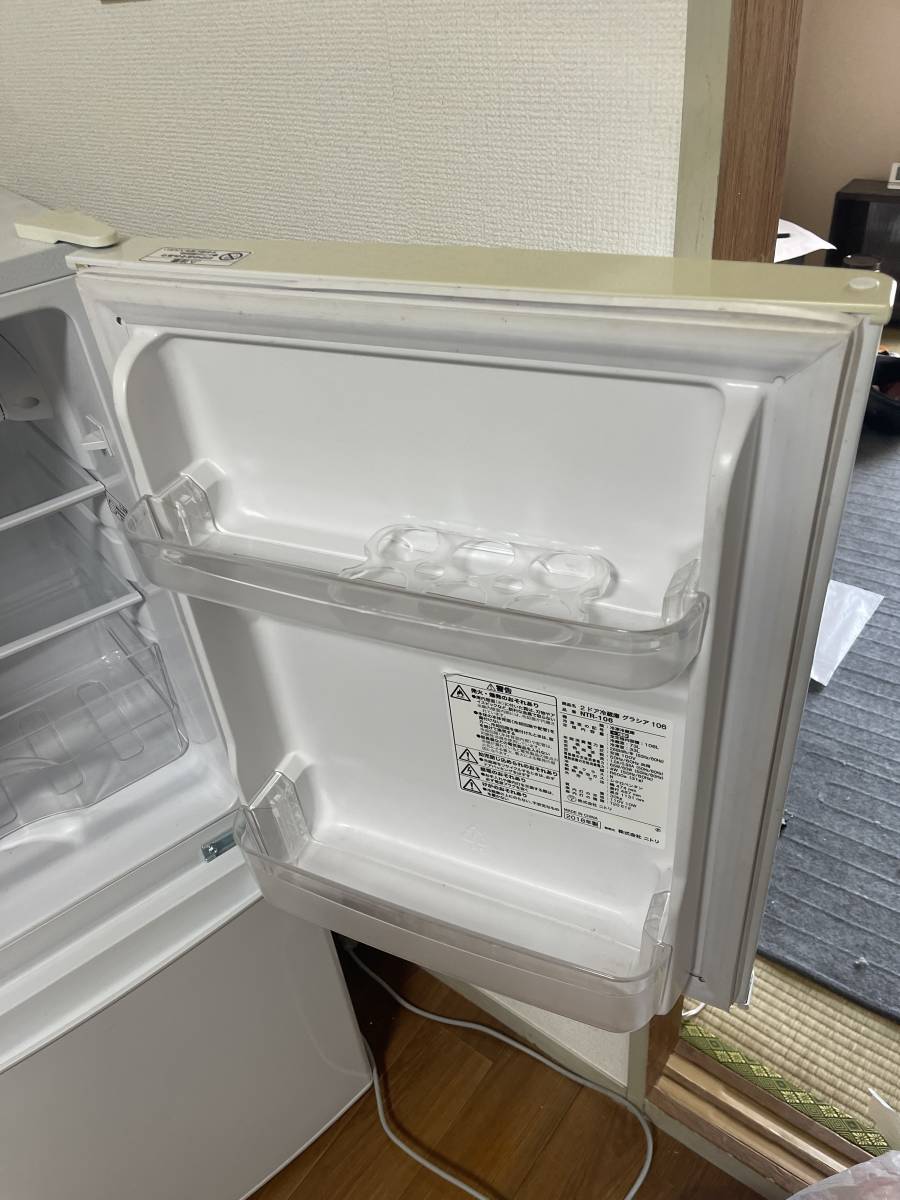 美品！2018年製 ニトリ2ドア冷蔵庫グラシア106 106リットル NTR-106 一人暮らしに最適！ _画像3