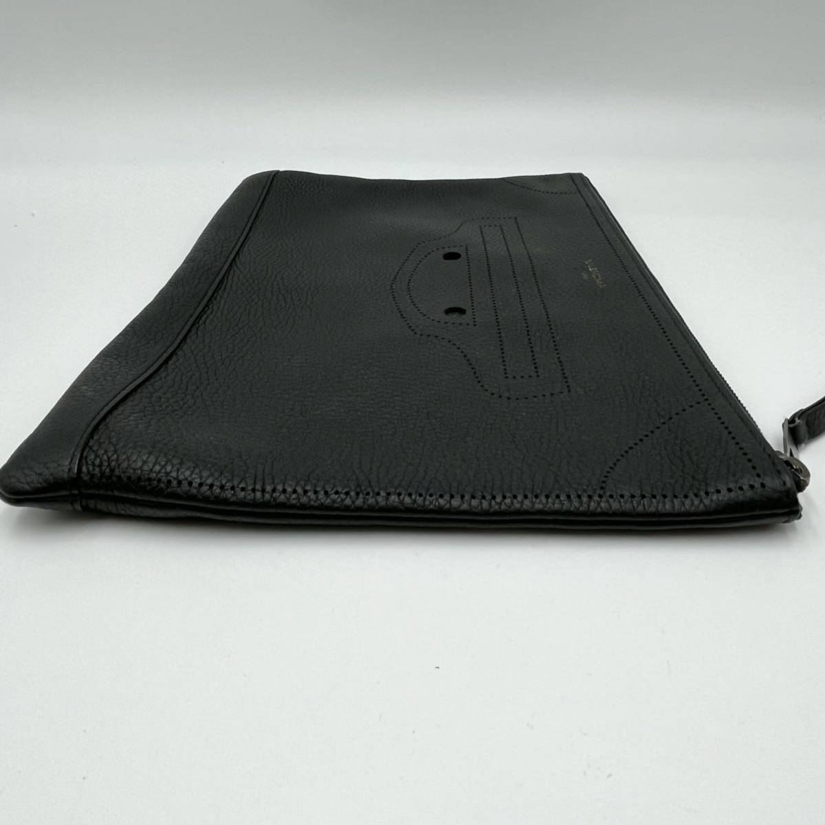 新品 バレンシアガ レザー エブリデイ ヒート クラッチバッグ