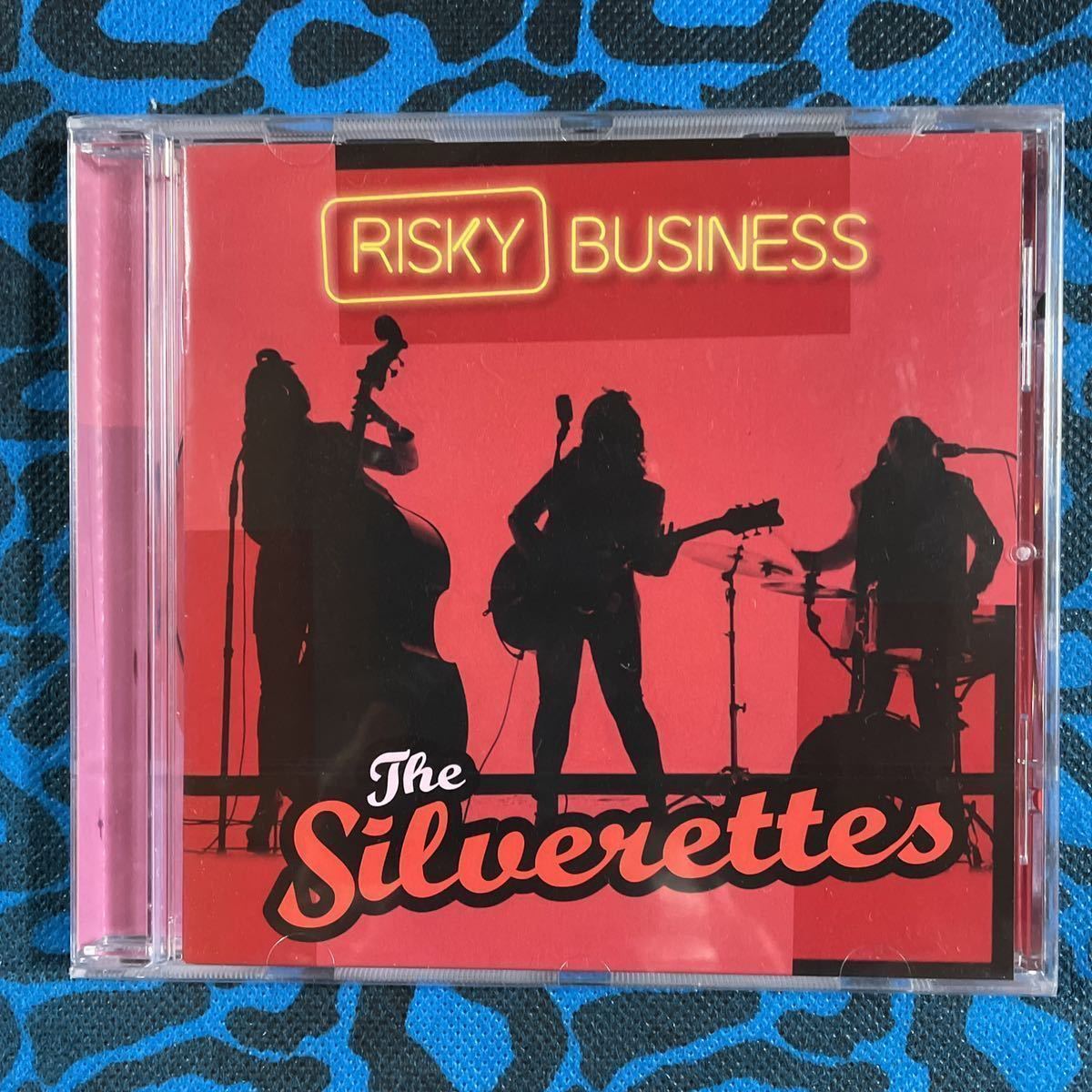 THE SILVERETTES NEWアルバムRISKY BUSINESS CD ネオロカビリー 
