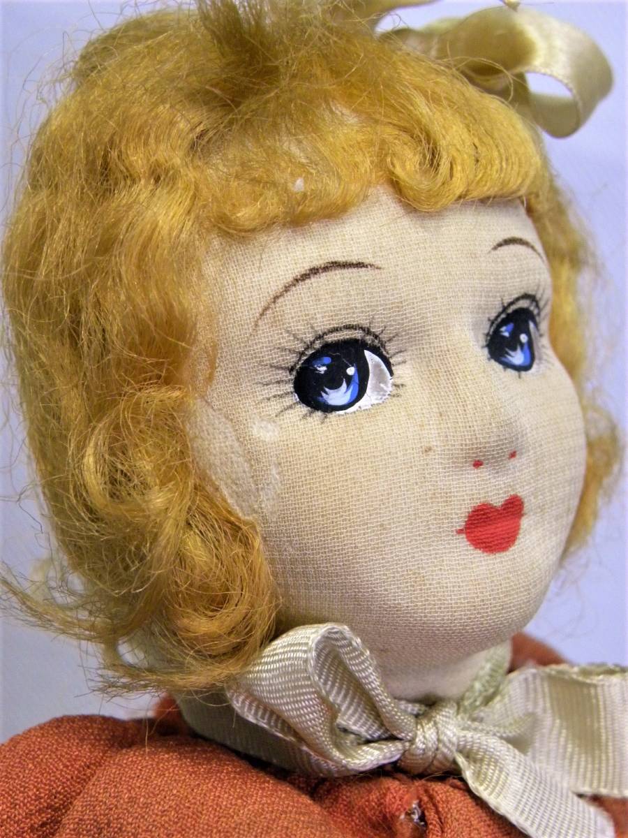 昭和レトロ　巾着人形　文化人形　ミニバッグ　きんちゃく　布小物　乙女雑貨_頬に虫食いがあります