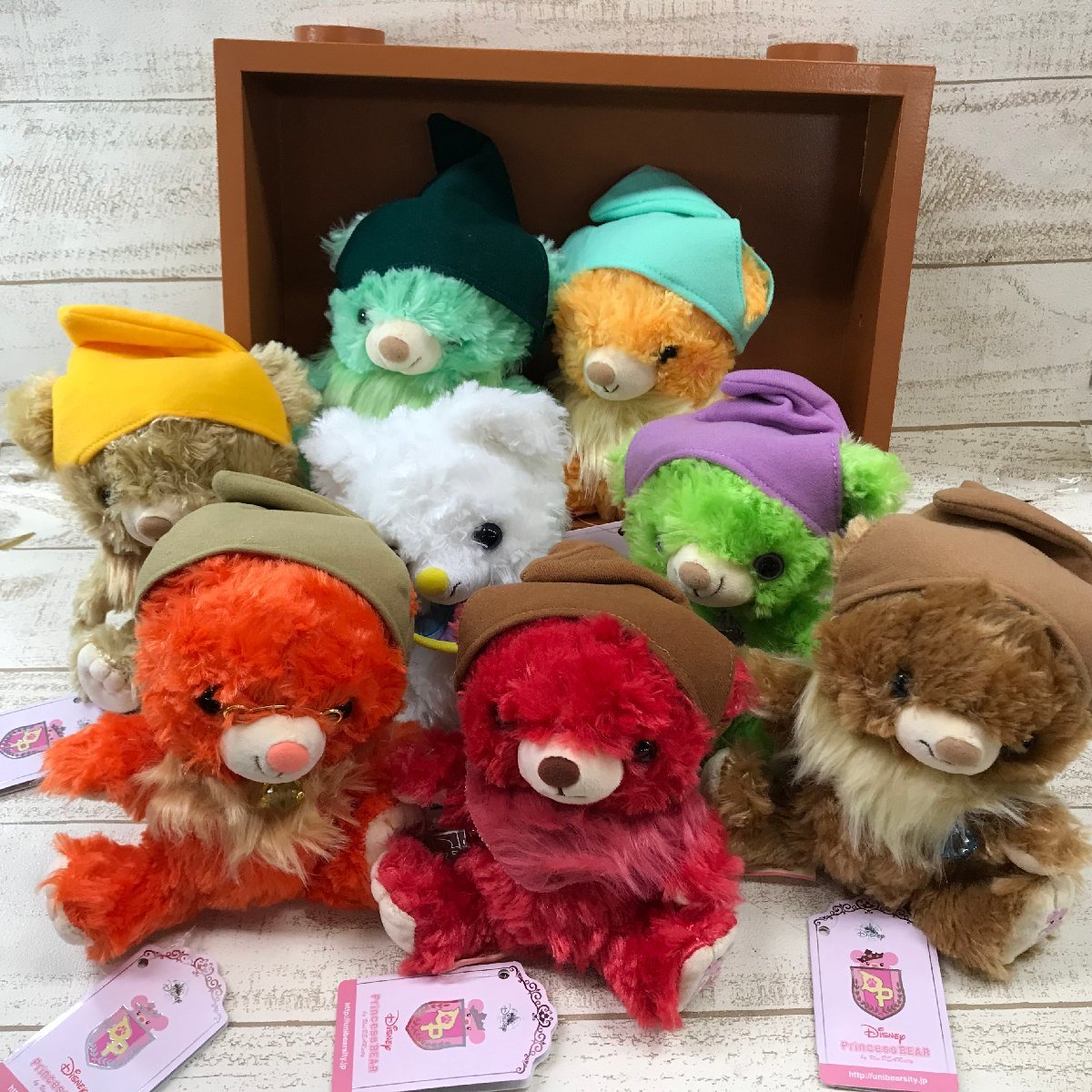新品未使用 タグ付き ディズニーストア ユニベア 白雪姫 7人の小人セット