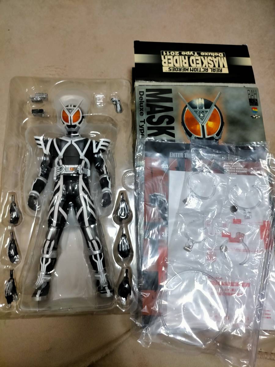 RAH No.525 DX 仮面ライダーデルタ メディコムトイ RAH DX 仮面
