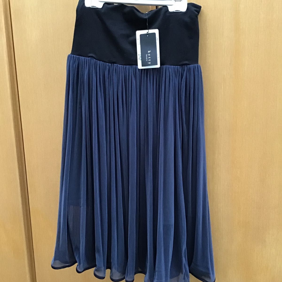 Ketty スカート 新品|Yahoo!フリマ(旧PayPayフリマ) Ketty スカート 新品|Yahoo!フリマ(旧PayPayフリマ)