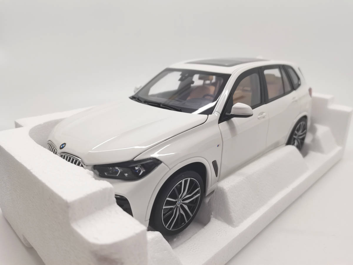 ノレブ 1/18 BMW X5 G05 2019