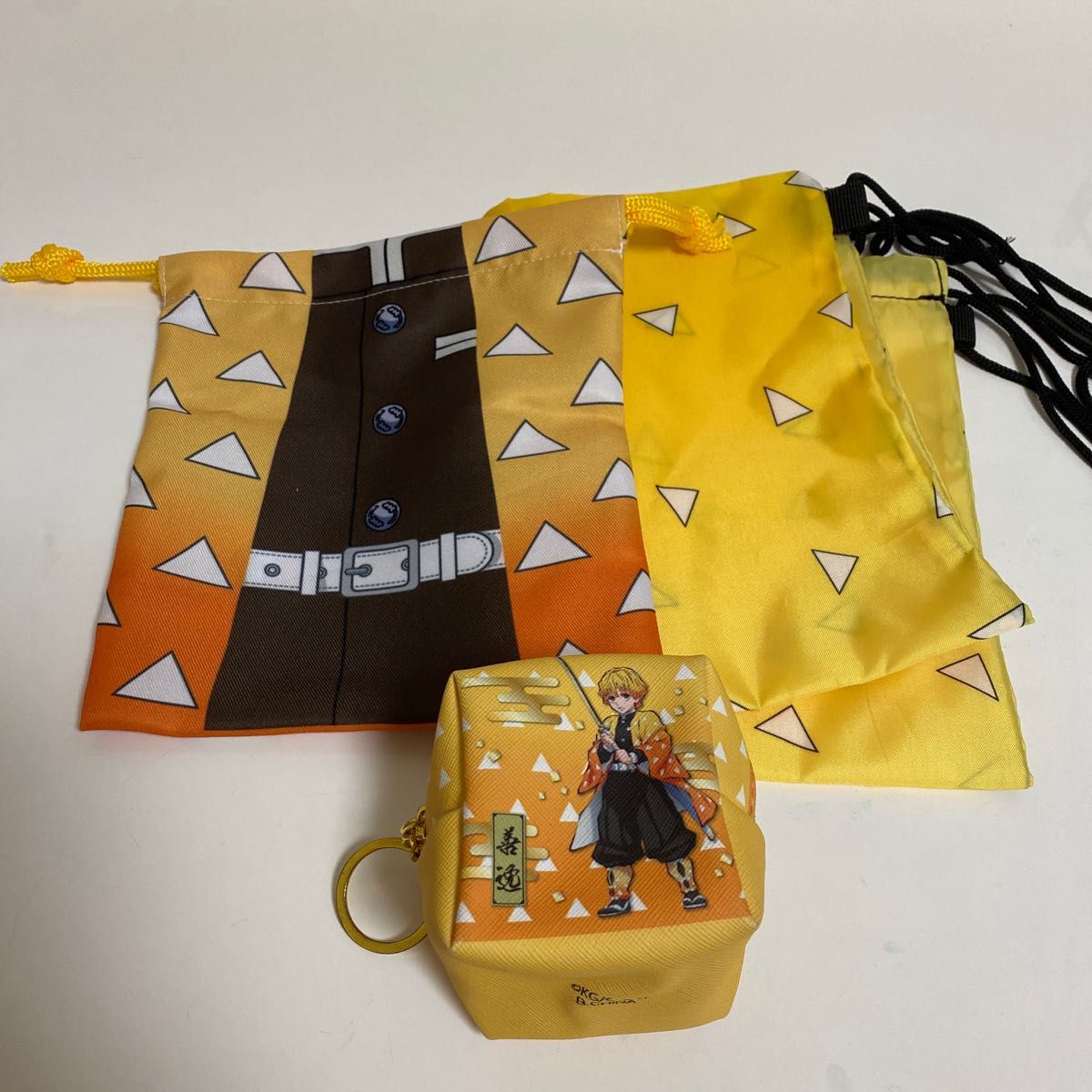 安いNEW ヤフオク! 鬼滅の刃 巾着付きクリアバッグ/我妻善逸 - 最新品通販