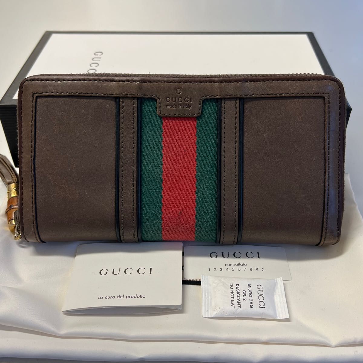 新品同様 グッチ GUCCI 財布 長財布 シェリーライン ラウンド