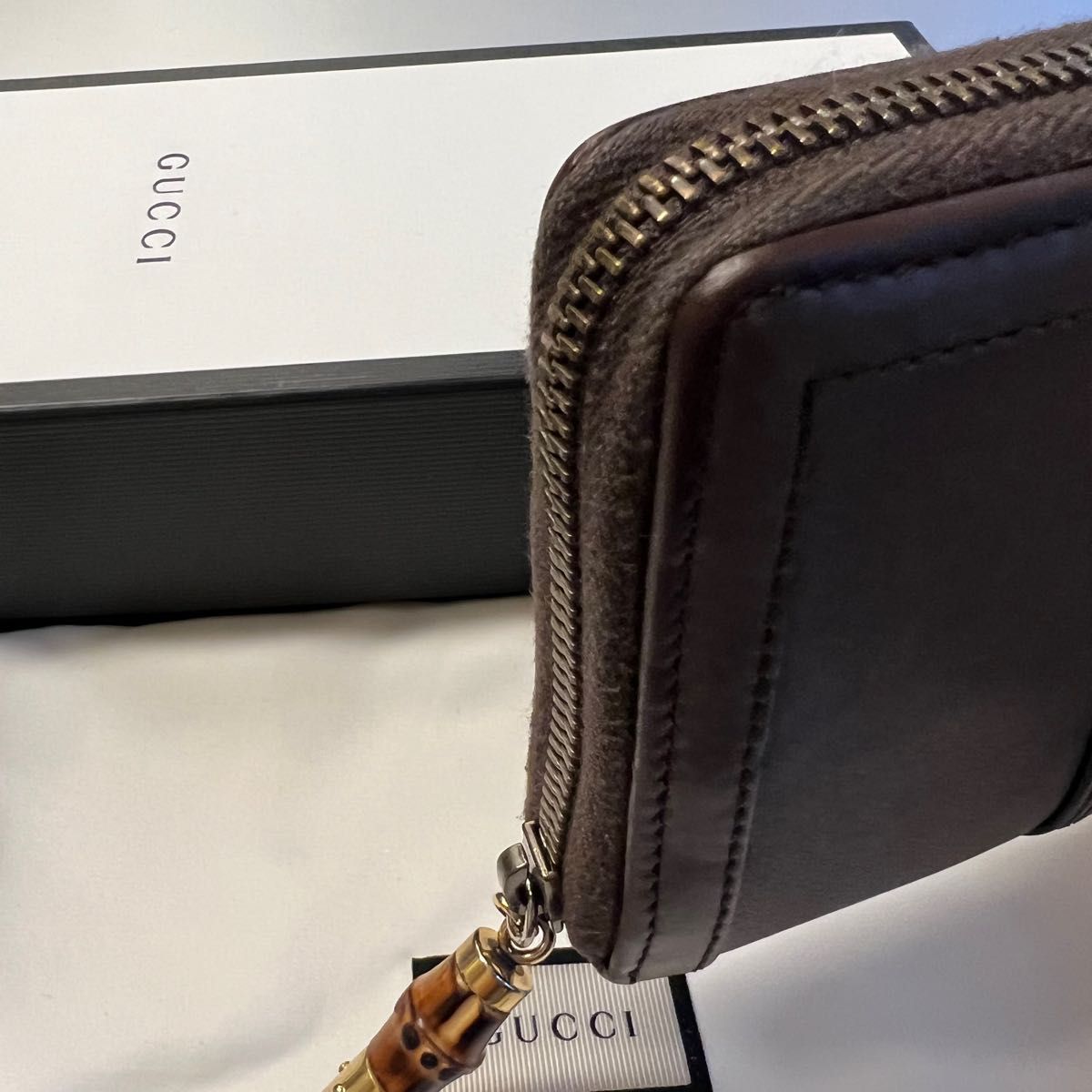 新品同様 グッチ GUCCI 財布 長財布 シェリーライン ラウンド