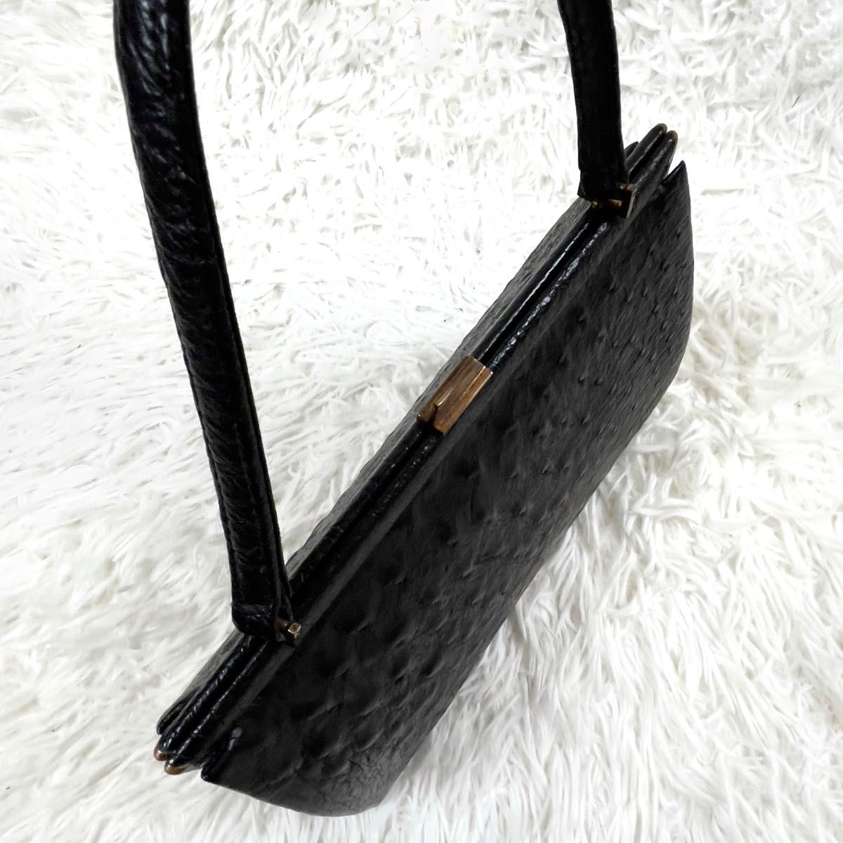 美品】【上品】オーストリッチ ハンドバッグ 黒 金具 台形 ワンハンドル-