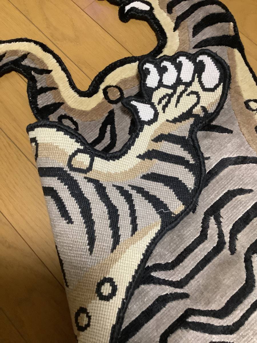SALE』《 本物 新品 1点物 》シルク チベタンタイガー 虎 Mサイズ 約91