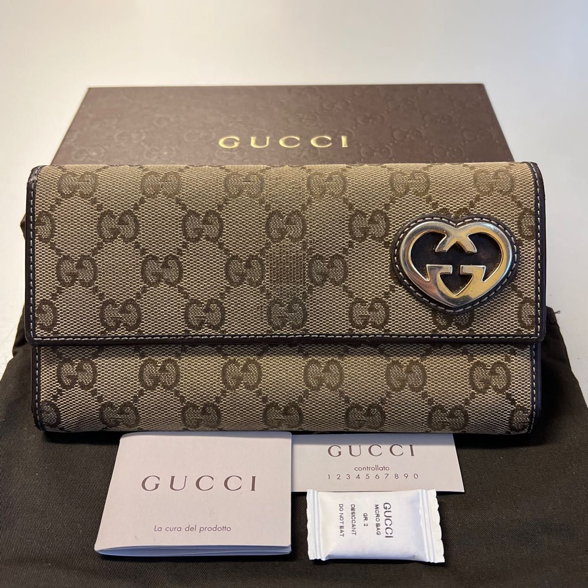 未使用に近い グッチ GUCCI 財布 長財布 GGキャンバス ラブリーハート