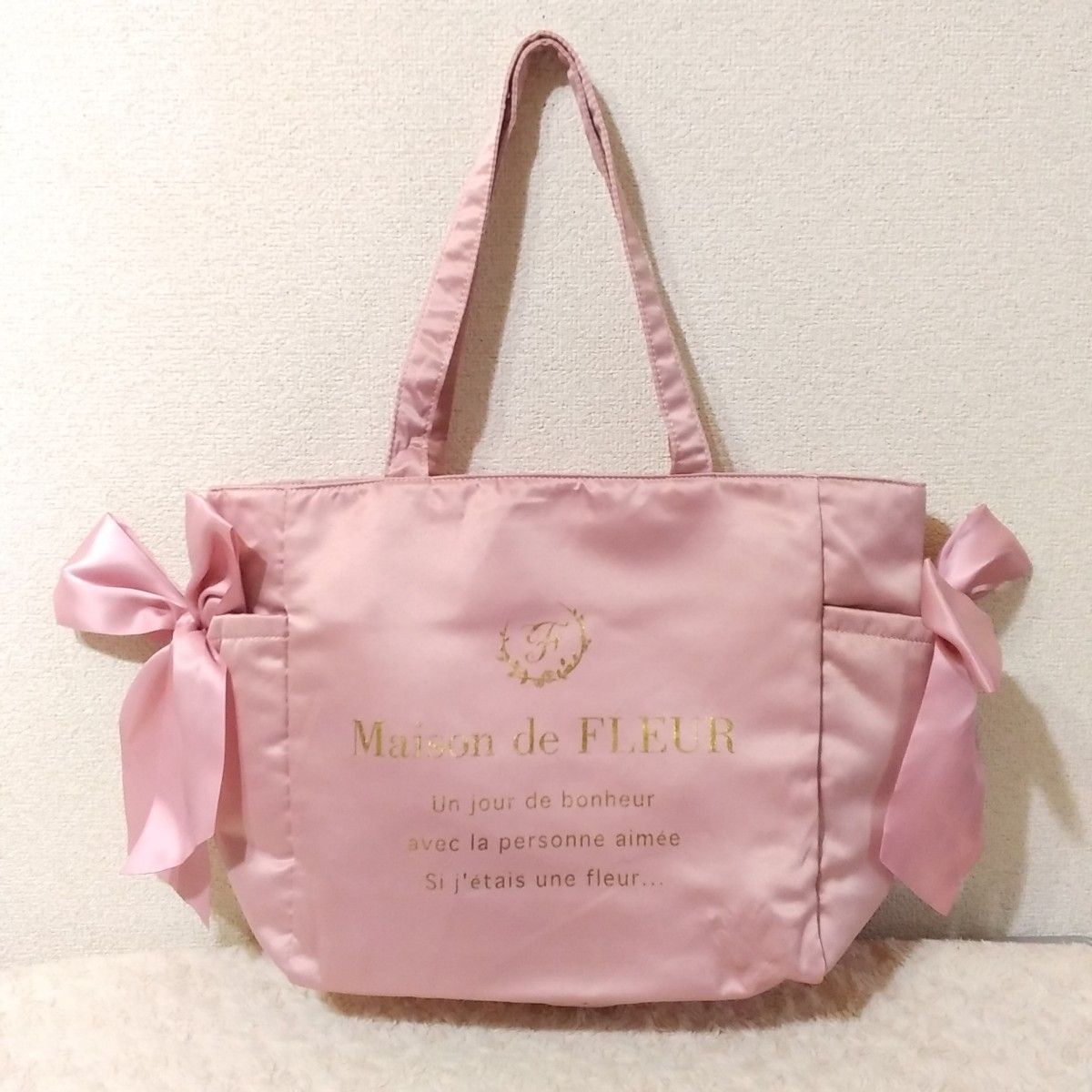 保証 Maison de FLEUR クリアポケットサイドリボントートバッグ 痛