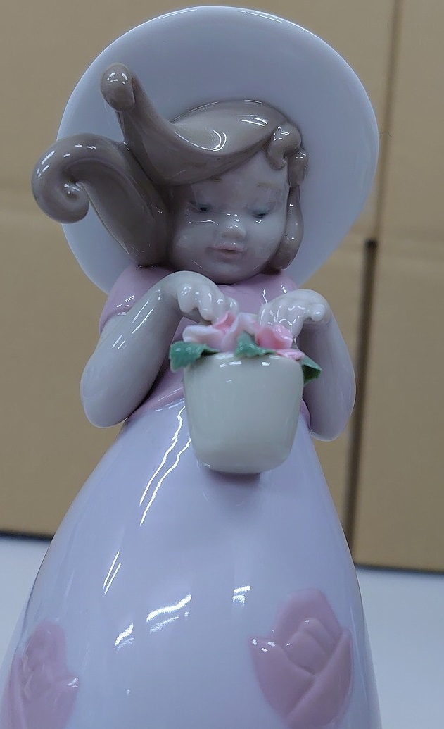 本物保証! リヤドロ バラ色の服を着た少女 01008042 LITTLE ROSE