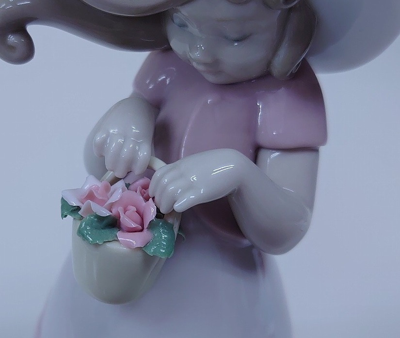 初売り】 リヤドロ バラ色の服を着た少女 01008042 LITTLE ROSE