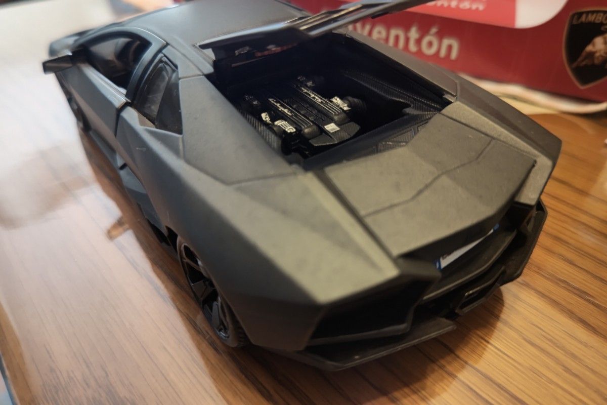  ランボルギーニ レヴェントン  Lamborghini REVENTON ブラーゴ　1/18 