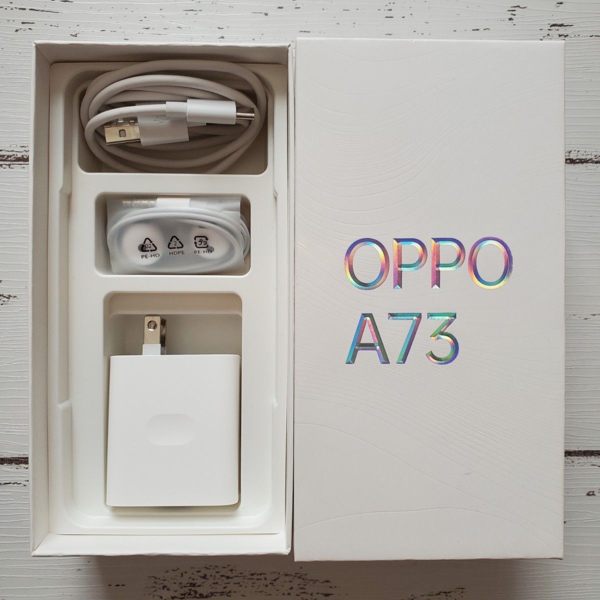 未使用】OPPO A73 付属品 充電アダプタ ケーブル イヤホン 未使用】OPPO A73 付属品 充電アダプタ ケーブル イヤホン