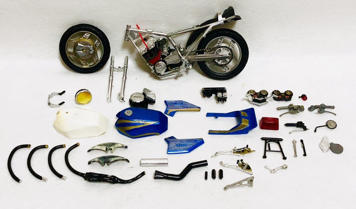 アオシマ CBX400F F2 プラモデル 部品取り 族車パーツ色々 旧車會 暴走 ...