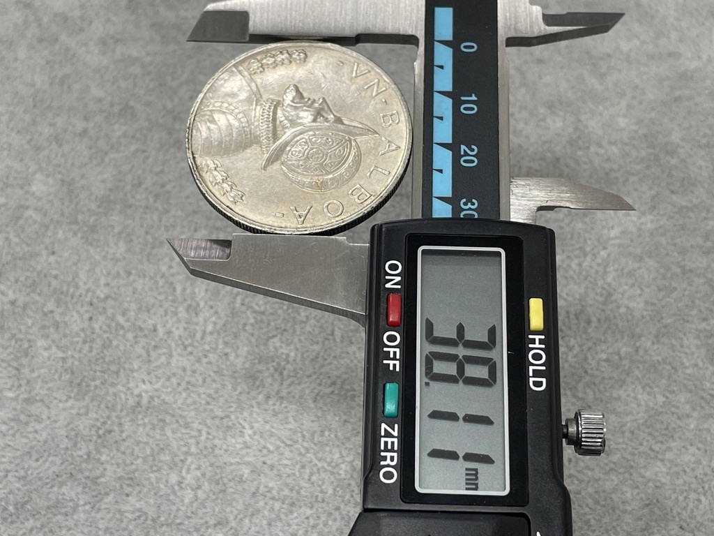 １円〜♪パナマ銀貨　 1バルボア　 1947年 重さ26.6ｇ_画像5