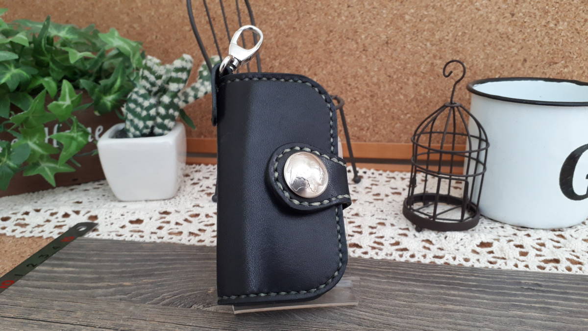  including carriage )5 ream key case two ..* Tochigi cow leather black Indian / hand made leather 
