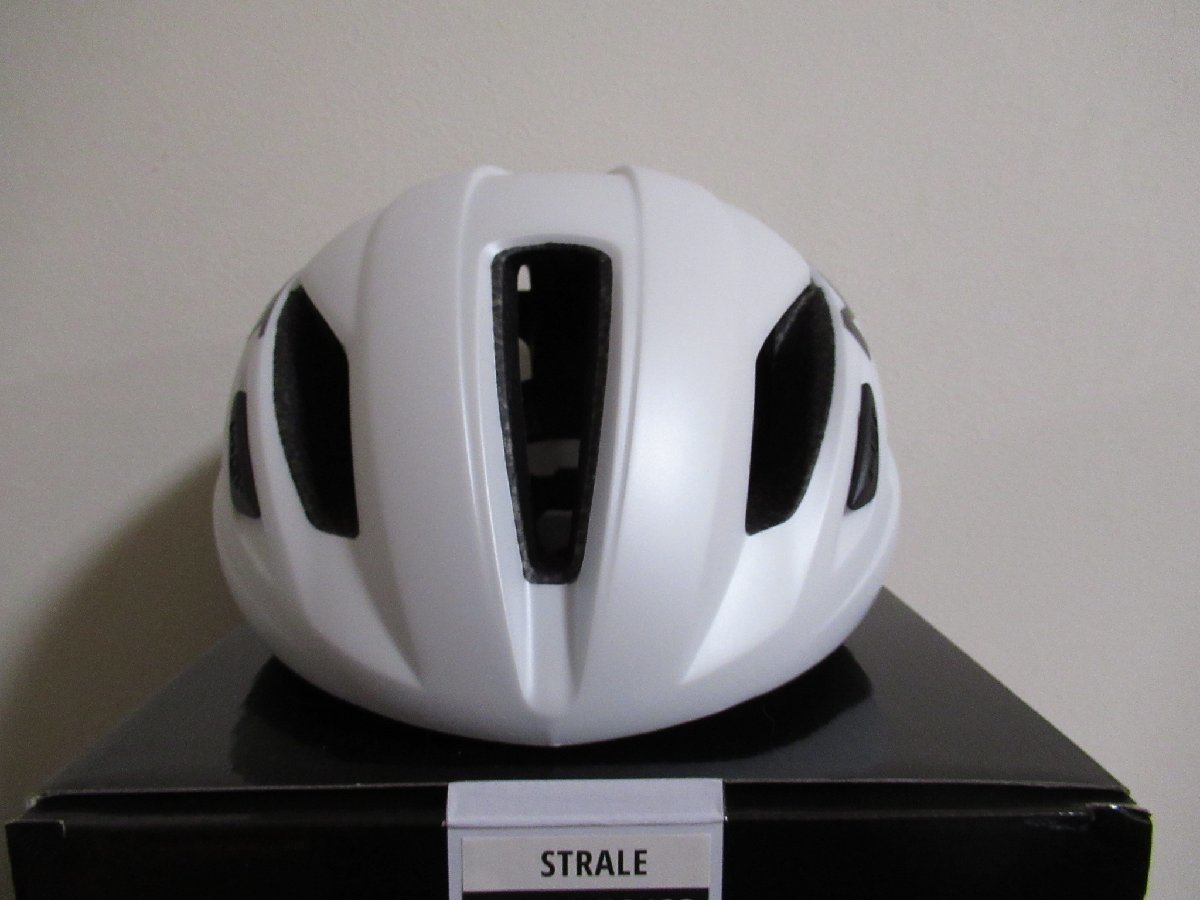 MET STRALE Lサイズ(58-61cm)White Black / Matt Glossy エントリーモデル 2022-2023 新品未使用_画像5