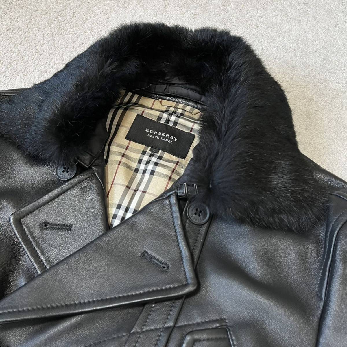 1円 美品 バーバリーブラックレーベル BURBERRY BLACK LABEL ラムレザージャケット ノバチェック リアルファー Lサイズ 黒 2WAY コート 1円 美品 バーバリーブラックレーベル BURBERRY BLACK LABEL ラムレザージャケット ノバチェック リアルファー Lサイズ 黒 2WAY コート