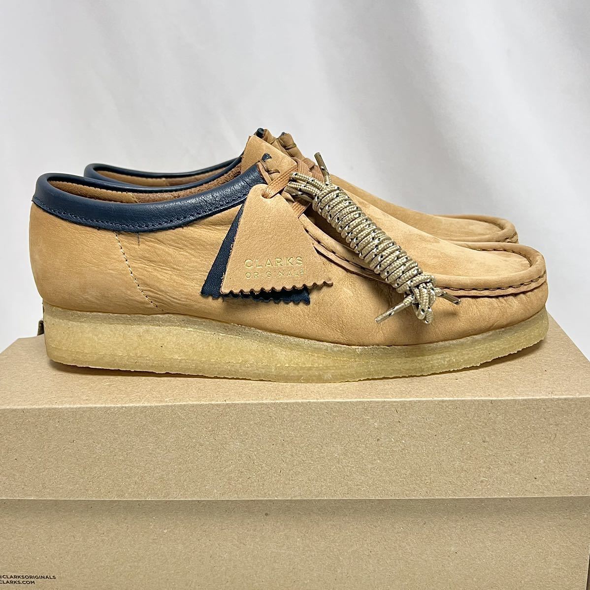 ードモデル Clarks - クラークス オリジナルス Wallabee ワラビー ロー Clarks 白の なクレープ