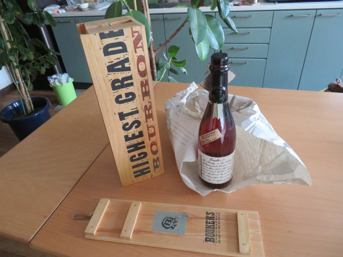 Booker's True Barrel Bourbon ブッカーズ バーボン 7years 3months