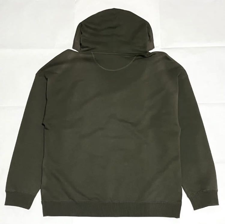 新品】VALENTINO ヴァレンティノ プルオーバーパーカー ビーズ 新品】VALENTINO ヴァレンティノ プルオーバーパーカー ビーズ