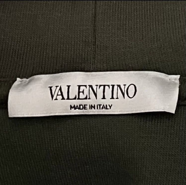 【新品】VALENTINO　ヴァレンティノ　プルオーバーパーカー　ビーズ刺繍　民族柄　タグ付き　デッドストック　オーバーサイズ　RV3MF01HATZ