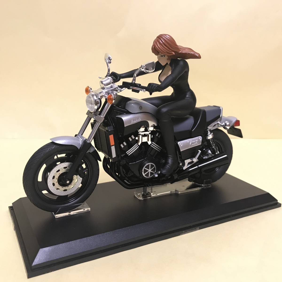 Yahoo!オークション - 1/12バイクにいかがですか 峰不二子 Yahoo!オークション - 1/12バイクにいかがですか 峰不二子