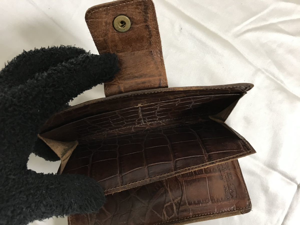  genuine article Il Bisonte IL BISONTE original leather black ko type pushed . folding in half long wallet rhinoceros f. inserting men's lady's business travel tea Brown Italy made 