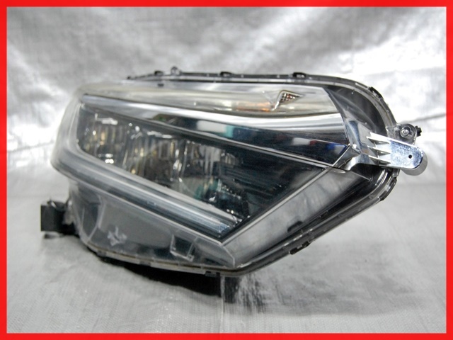 31134 GP7/GP8/GK8/GK9 シャトル 純正 LED ヘッドライト 右 STANLEY W2386 _画像1