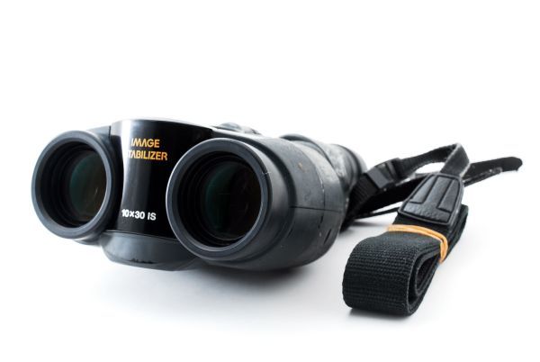 ◆中古◆ キャノン Canon BINOCULARS 10x30 IS 10倍 双眼鏡 手振れ補正 #320_画像1