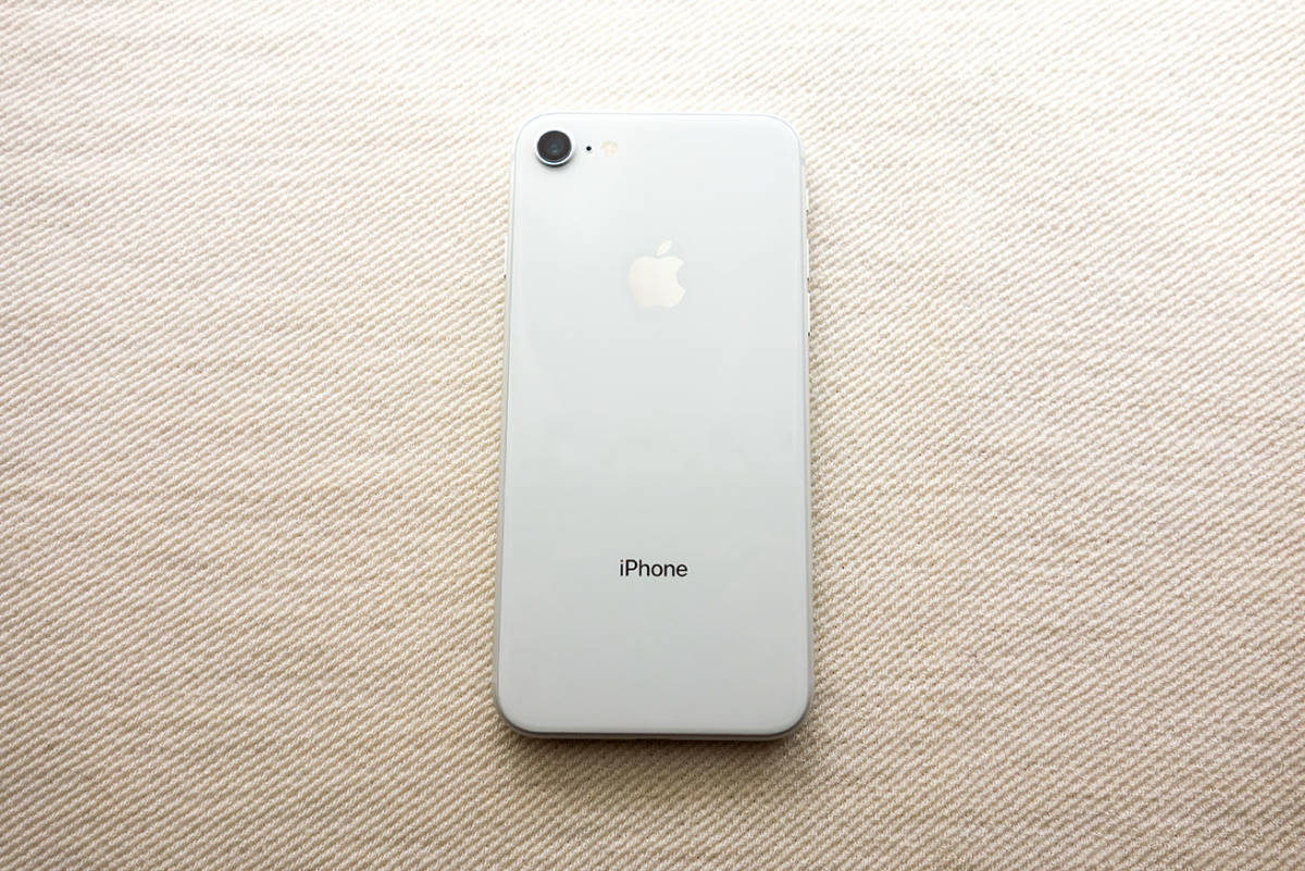 ヤフオク! - 【バッテリー交換済み】 Apple iPhone 8 64