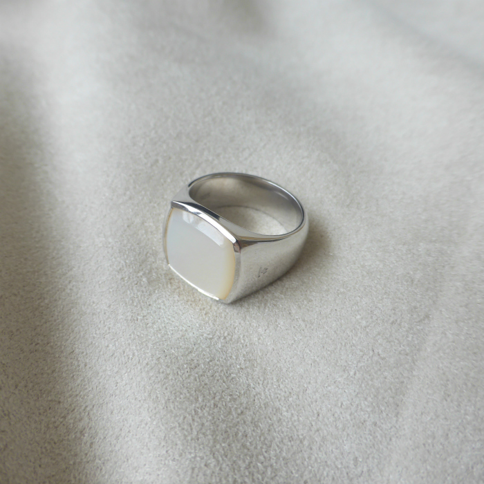 トムウッド （TOM WOOD） Cushion Ring クッション リング ホワイトモップ シルバー 925 指輪 #52 12号 R74HQWHM01S925（新品）_画像2