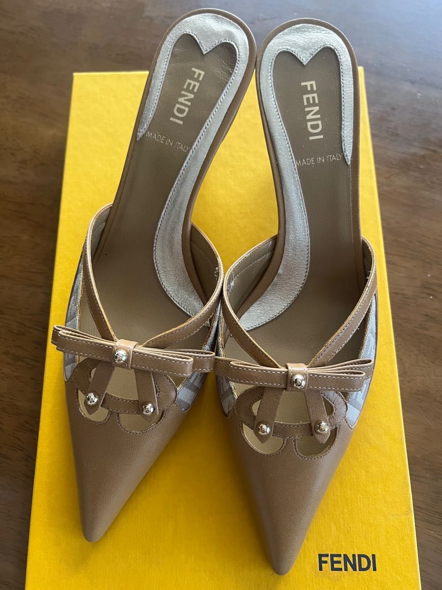 2023通販 FENDI - フェンディ ミュール 36 1/2 レディース -の通販 by