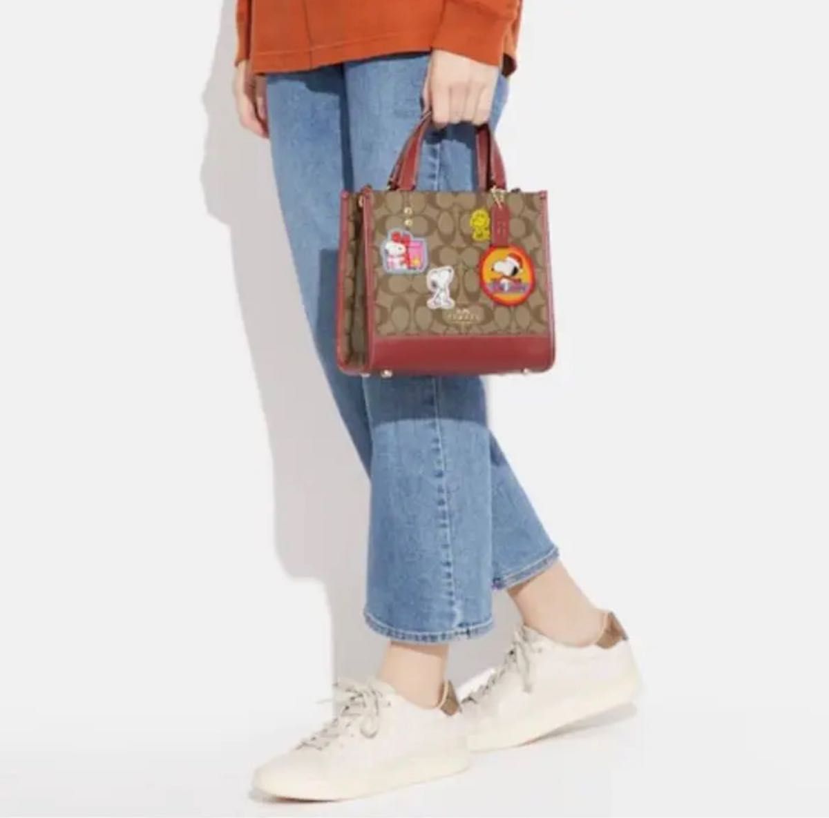 新作】COACH X PEANUTS デンプシー トート 22・シグネチャー
