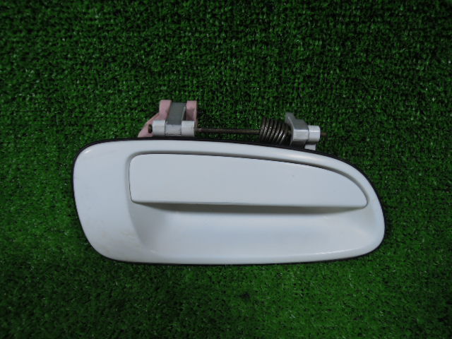  Toyota Caldina CT190G / ST195G outer handle rear right used color : white 910 RR 8657