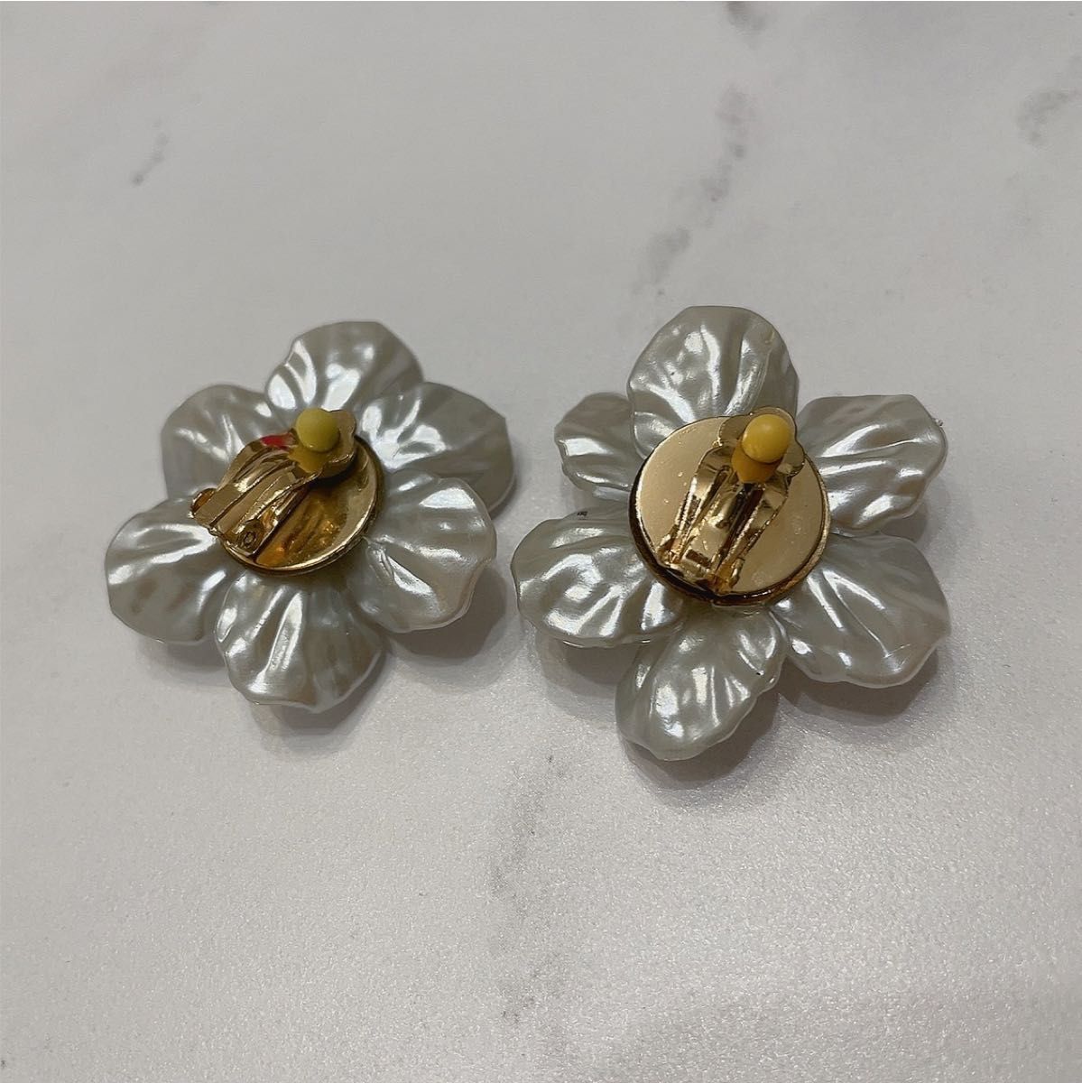 高級な 新品ヘアクリップ ZARA HM カスタネ フラワー アネモネ 新品ヘアクリップ ZARA HM カスタネ フラワー アネモネ