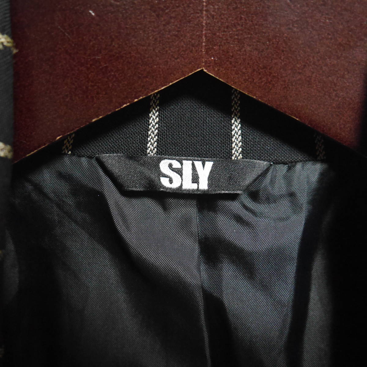 A565 ◇ SLY | スライ　ジャケット　黒　中古　サイズ１_画像8